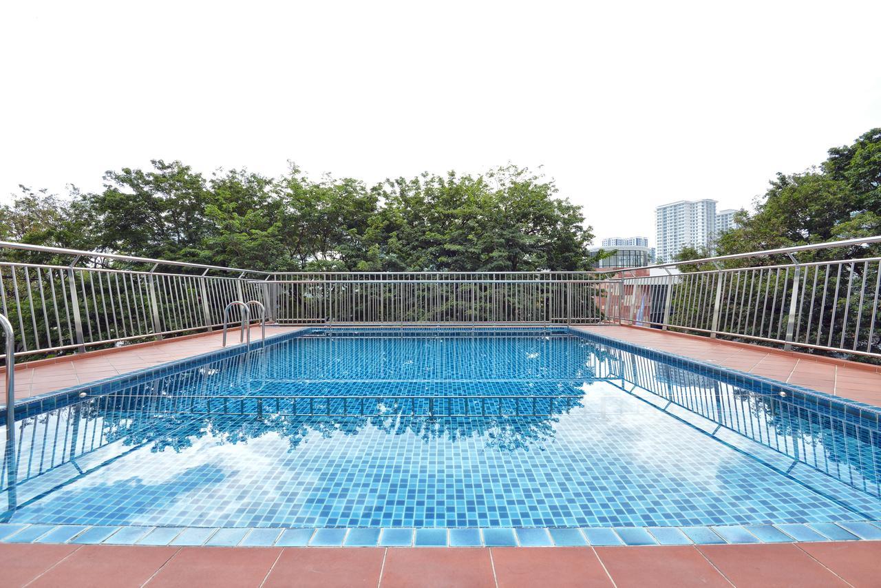 Hits Homestay 바얀레파스 외부 사진